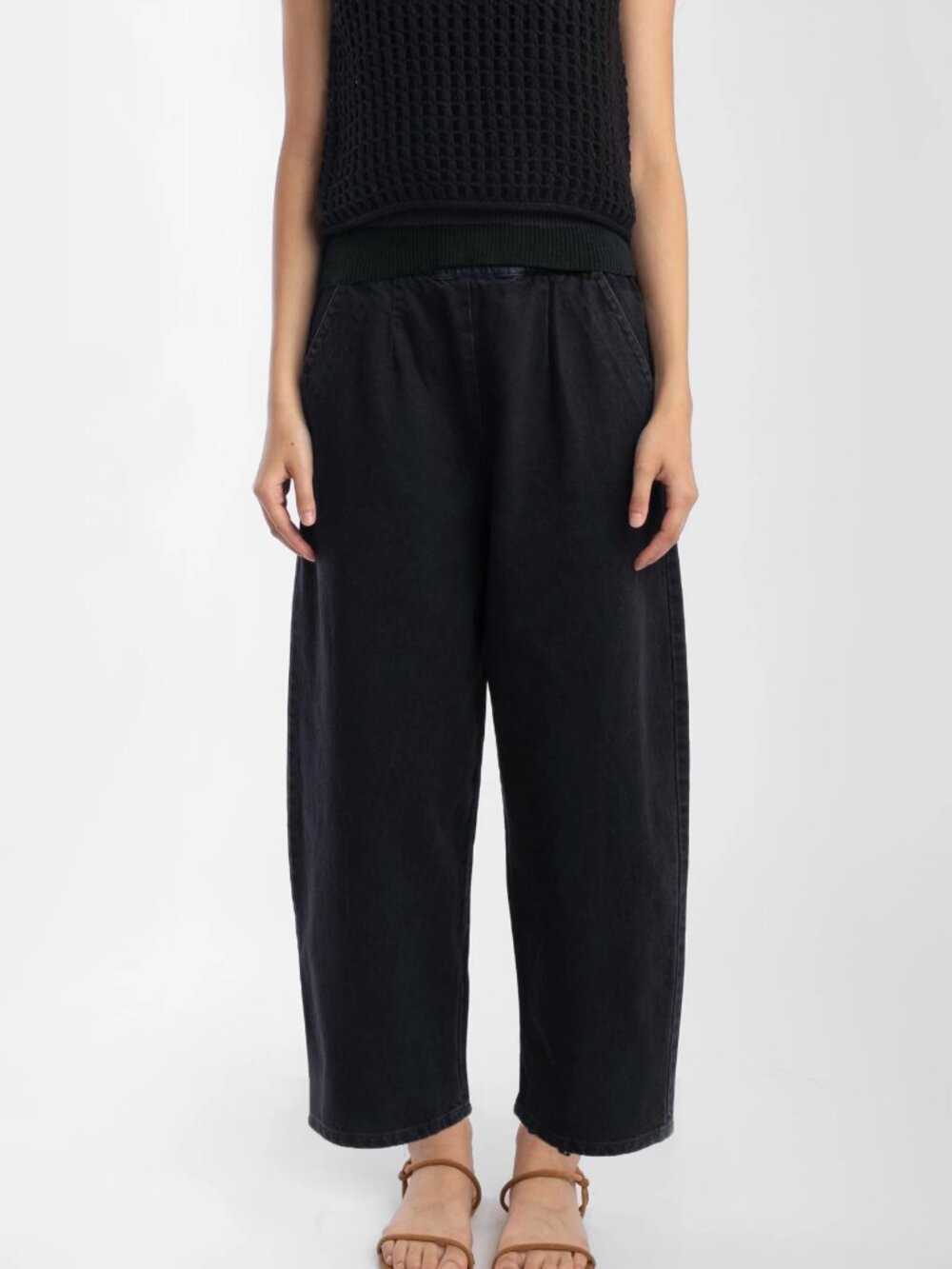 NWT Micaela Greg Faded Black Barrel Pant Size Small